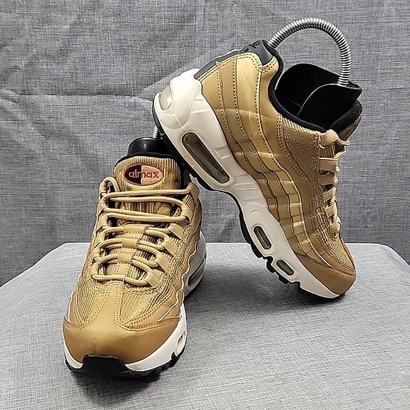 gold and white air max 95